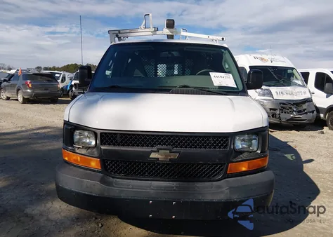 2017 Chevrolet Express 2500 Work Van z USA, uszkodzony, nr VIN 1GCWGAFF8H1247800